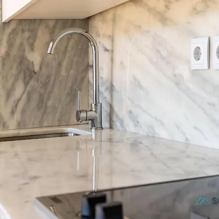 Апартаменты Flores - Delight Loft - Next To Ribeira *